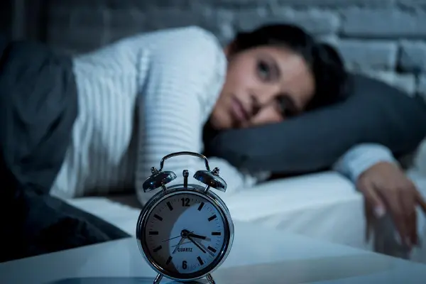 اسباب قلة النوم عند النساء وعلاجها